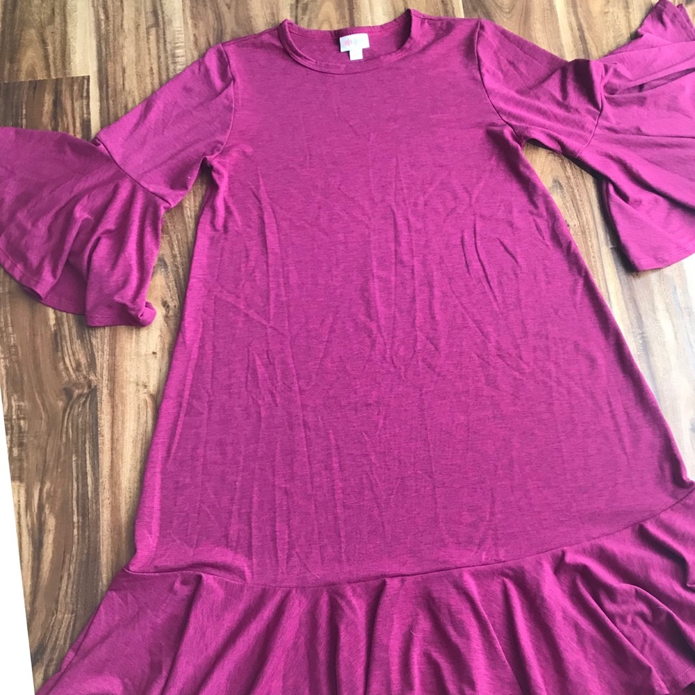 LuLaRoe, Bell sleeve Ruffled dress, size S